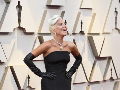 Baru Putus, Lady Gaga tetap Ceria di Oscar 2019