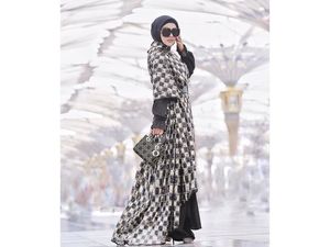 Tamu Undangan dan Keluarga Inti Syahrini Sudah Tiba di Masjid Camii Tamu Undangan dan Keluarga Inti Syahrini Sudah Tiba di Masjid Camii