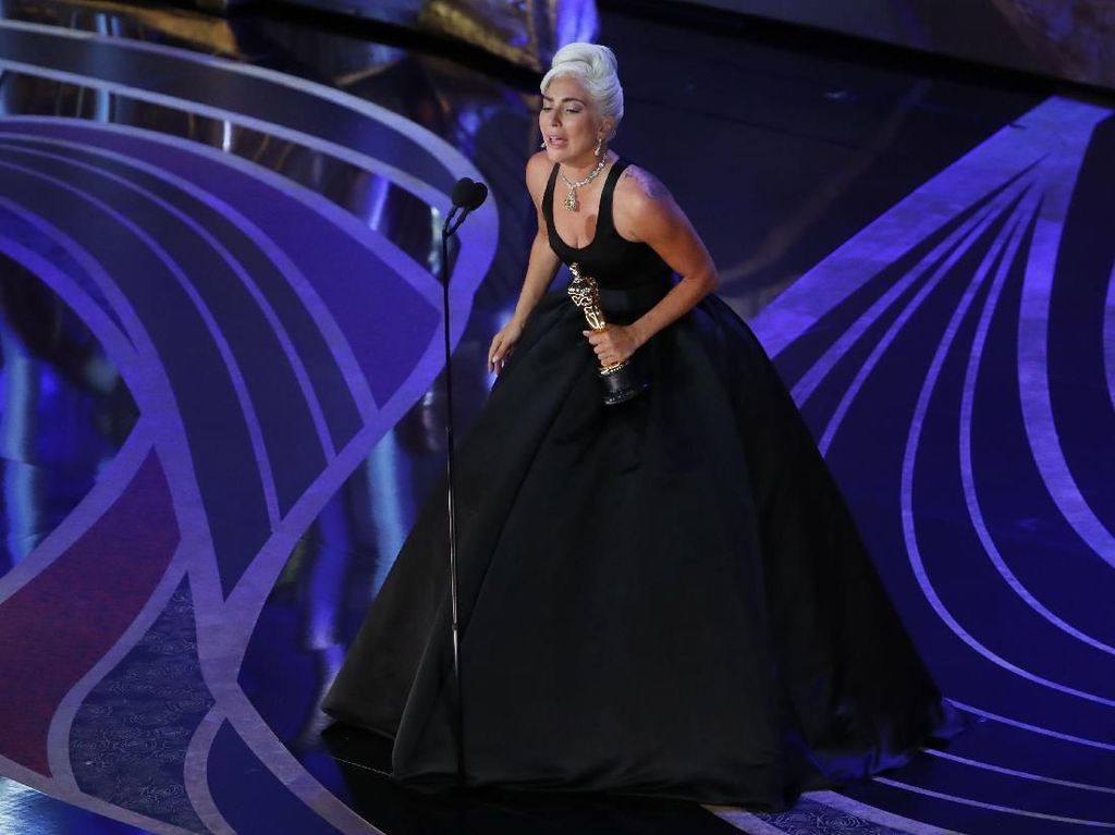 Oscar Buat A Star Is Born Album Tersukses, Lady Gaga Setara Ariana Grande Oscar Buat A Star Is Born Album Tersukses, Lady Gaga Setara Ariana Grande