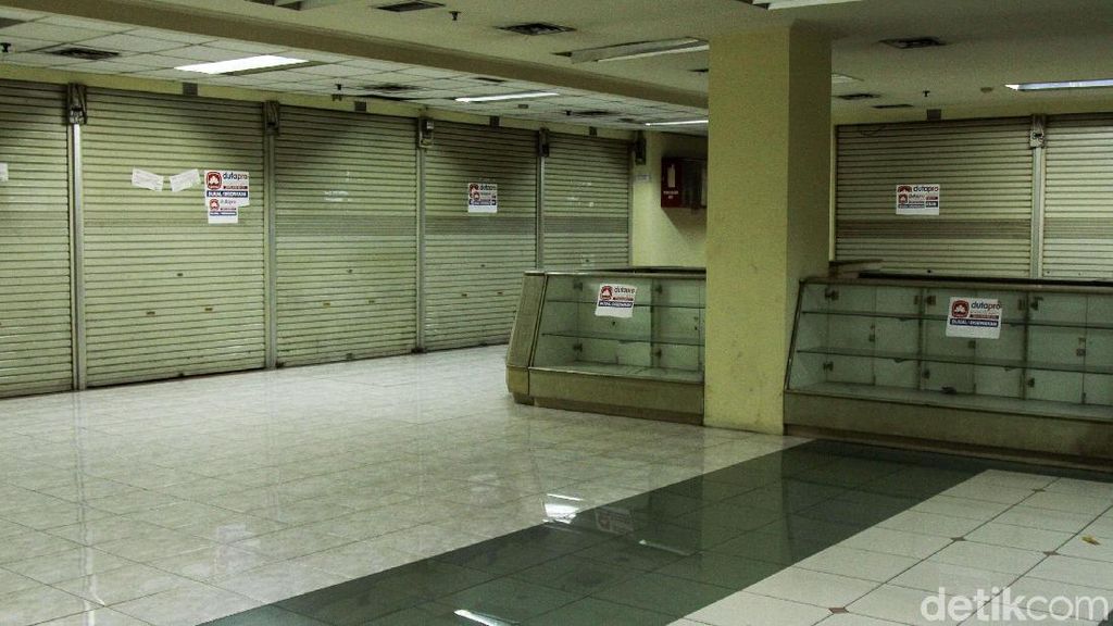 Potret Kejayaan Pasar Glodok yang Mulai Meredup Potret Kejayaan Pasar Glodok yang Mulai Meredup