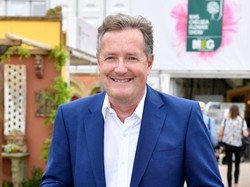 Sindir Kim Kardashian, Piers Morgan Minta Rekannya Topless saat Siaran