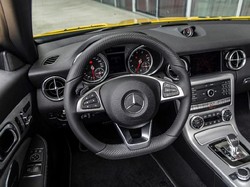 Wah, Setir Mobil Zaman Dahulu Tidak Melingkar Seperti Sekarang Lho