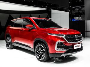 Intip Harga Wuling Almaz di Negeri Asalnya, Murmer Banget!