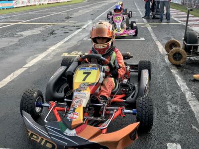 Pebalap Cilik Ini Tuai Pujian Soal Fighting Spirit