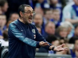 Marah-marah Sarri ke Kepa, Ada Apa? Marah-marah Sarri ke Kepa, Ada Apa?