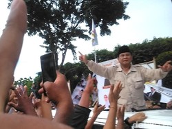 Di Gresik, Prabowo Singgung Soal Orang Pintar Berhati Bersih