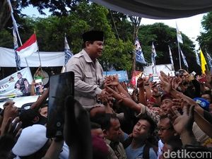Teriakan Prabowo Presiden Menggema di Gresik