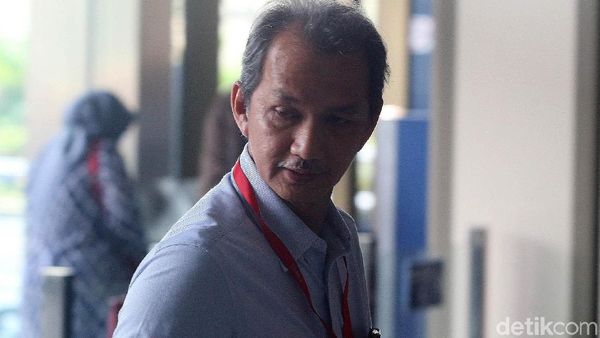 Kepala BPPSPAM Bambang Sudiatmo Diperiksa KPK