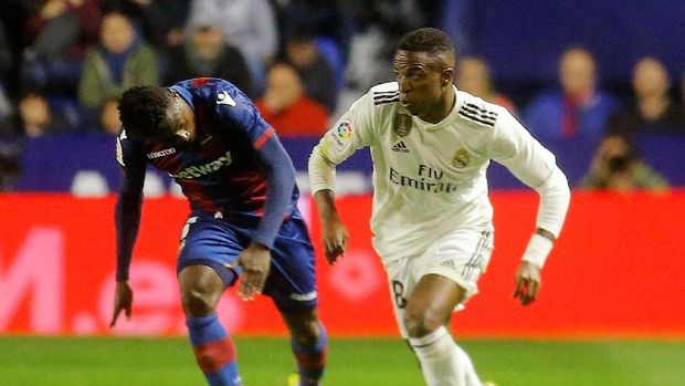 Hasil Liga Spanyol: Dua Kali Penalti, Madrid Kalahkan Levante 2-1