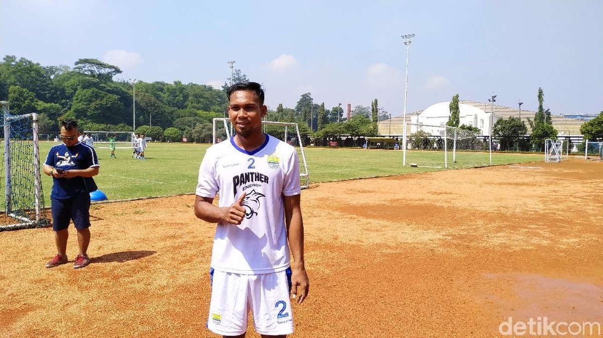 Saepulloh Maulana optimistis menjadi pilihan reguler di Persib Bandung. (Mukhlis Dinillah/detikSport)