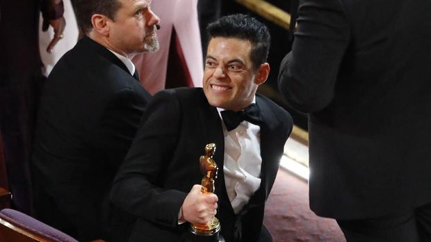 Rami Malek raih Oscar berkat penampilannya di 'Bohemian Rhapsody'.