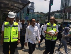 Giliran Menaker Jajal MRT HI-Lebak Bulus