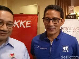 Sandiaga soal Camat se-Makassar Dukung Jokowi: Mereka Digaji Siapa? Sandiaga soal Camat se-Makassar Dukung Jokowi: Mereka Digaji Siapa?