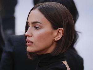 Irina Shayk Unfollow Instagram Lady Gaga, Ada Apa?