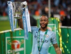 Sterling ke Guardiola: Tenang, Bolanya ke Pojok Atas