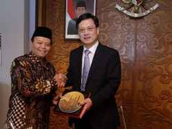 Tingkatkan Hubungan Baik, HNW Bertemu Delegasi Majelis Rakyat China