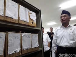 Mendikbud Tegaskan Tak Ada Rencana Penghapusan Pelajaran Agama