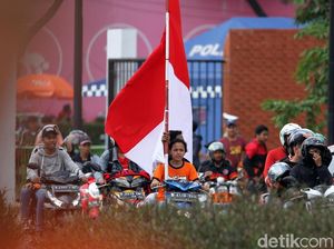 Jakmania Datangi GBK Tonton Persija vs Becamex