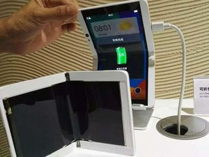 Ponsel Layar Lipat di Mata Oppo