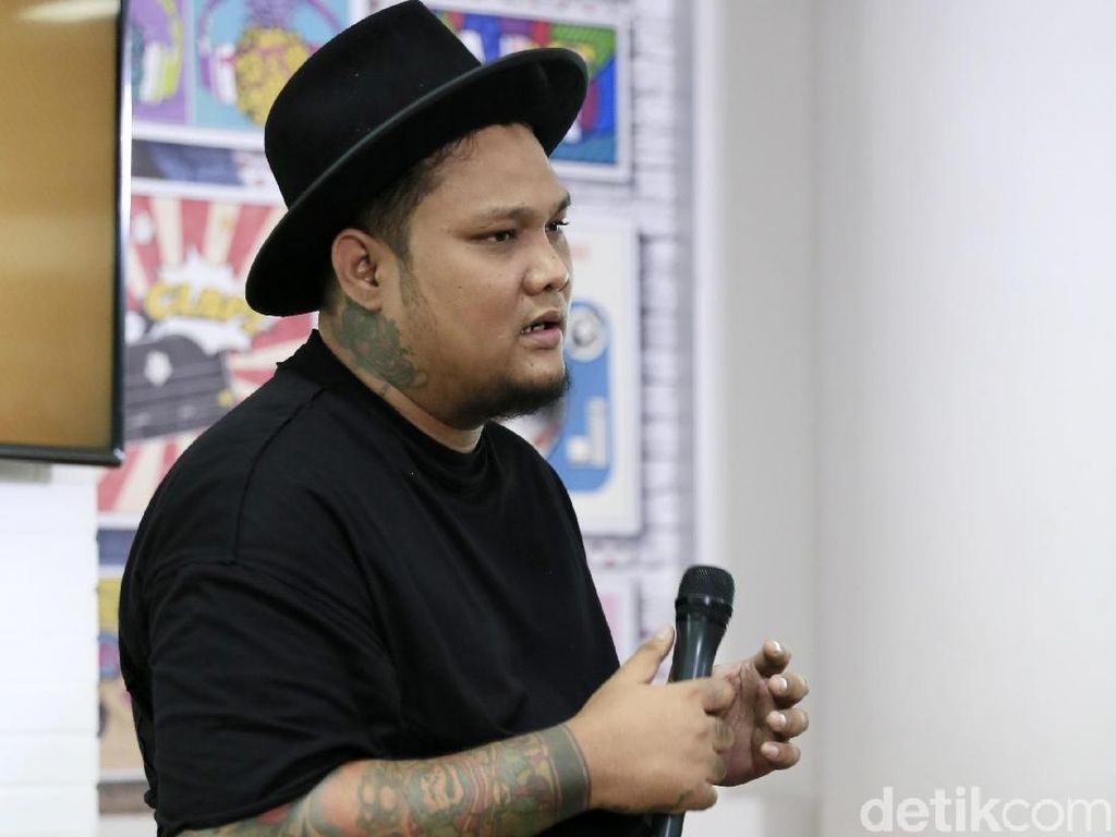 Petuah Asal-asalan Virgoun Bikin Pria Ini Dapat Beasiswa Kuliah Petuah Asal-asalan Virgoun Bikin Pria Ini Dapat Beasiswa Kuliah
