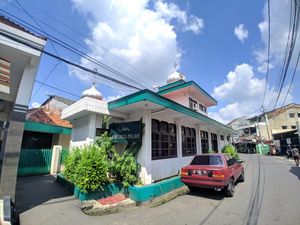 Heboh Pria Bertato Teriakkan Takbir Lalu Rusak Musala di Jatinegara Heboh Pria Bertato Teriakkan Takbir Lalu Rusak Musala di Jatinegara