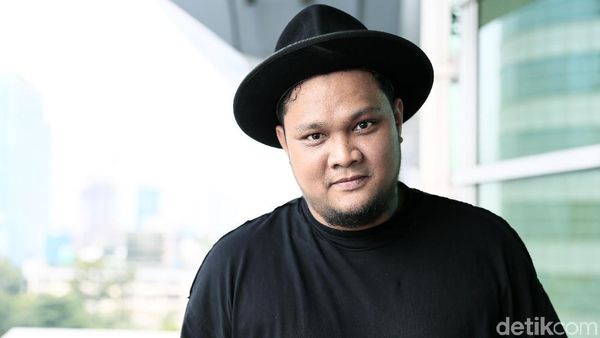 Para Seleb Ini Ubah Nama Usai Mualaf