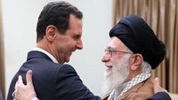 Momen Pelukan Hangat Assad dan Khamenei