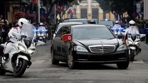 Mobil Antipeluru Setia Temani Kim Jong Un saat Bertemu Trump