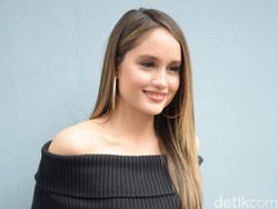 Cegah Kanker Serviks, Yuki Kato dan Cinta Laura Suntik Vaksin HPV