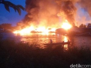 Pasar Assue Papua Terbakar, 300 KK Kehilangan Tempat Tinggal Pasar Assue Papua Terbakar, 300 KK Kehilangan Tempat Tinggal