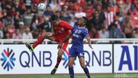 Kedua tim saling bergantian melancarkan serangan di sisa waktu babak pertama, namun tak ada gol yang lahir hingga turun minum.