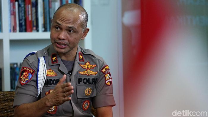 Kasatgas Anti Mafia Bola Brigjen Hendro Pandowo. (Dok. Foto: Muhammad Ridho/detikSport) Kasatgas Anti Mafia Bola Brigjen Hendro Pandowo. (Dok. Foto: Muhammad Ridho/detikSport)
