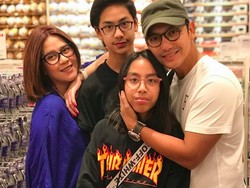 16 Tahun Pernikahan Gunawan Tanpa Kabar Miring, Apa Rahasianya?