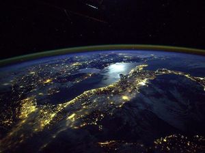 Jepretan Lembaga Antariksa Rusia: Pesona Bumi yang Tak Datar