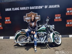 Sharran, Lady Bikers Muda Penjinak Harley-Davidson