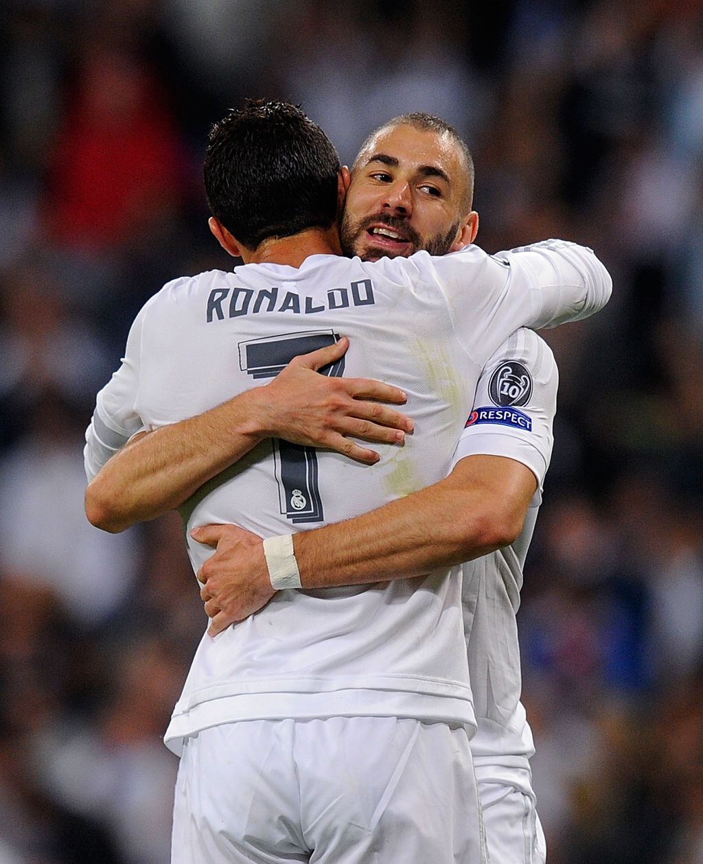 MADRID, SPAIN - SEPTEMBER 15:  Karim Benzema of Real Madrid celebrates with Cristiano Ronaldo after scoring Real's opening goal during the UEFA Champions League Group A match between Real Madrid and Shakhtar Donetsk at estadio Santiago Bernabeu on September 15, 2015 in Madrid, Spain.  (Photo by Denis Doyle/Getty Images)