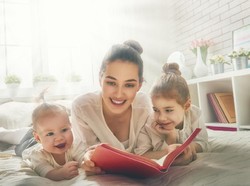 Dampak Memaksa Anak Belajar Membaca Terlalu Dini