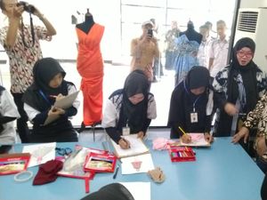 Jurus Menaker agar Lulusan BLK Tak Hanya Jadi Buruh Garmen