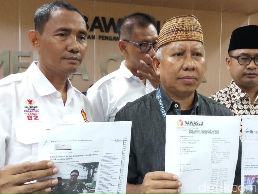 Mendagri Tjahjo Dilaporkan ke Bawaslu soal Dana Desa Pak Jokowi Mendagri Tjahjo Dilaporkan ke Bawaslu soal Dana Desa Pak Jokowi