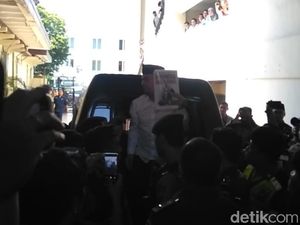 Tiba di Pengadilan, Dhani Disambut Takbir Pendukungnya