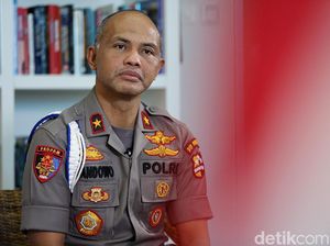 Dilarang Kapolri, Mengapa 6 Polisi Bawa Senpi Saat Demo Ricuh DPRD Sultra?