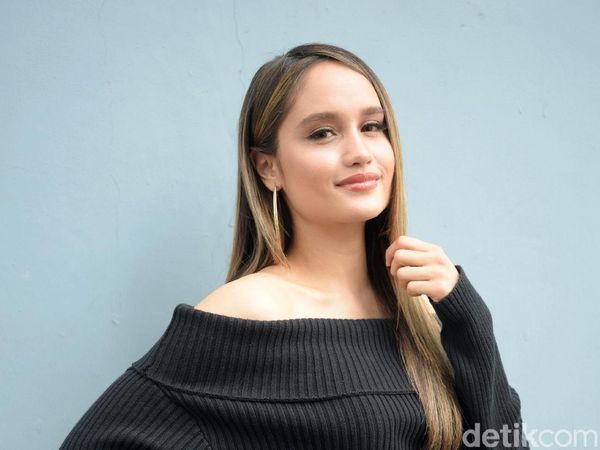 Nyanyi Lagi, Cinta Laura Akan Keluarkan 3 Single