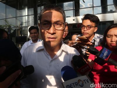 KPK Cecar Anggota DPR Sukiman soal Kasus Taufik Kurniawan