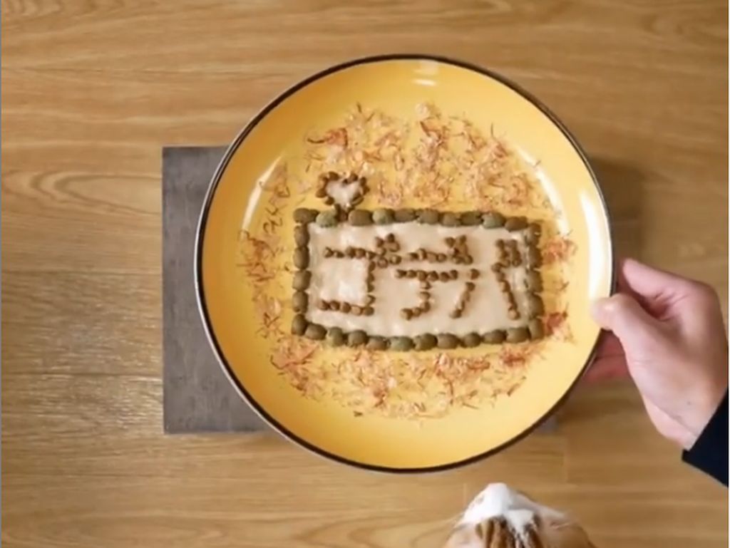 Kreatif! Pemilik Kucing Bikin Plating Makanan untuk 2 Kucingnya Kreatif! Pemilik Kucing Bikin Plating Makanan untuk 2 Kucingnya