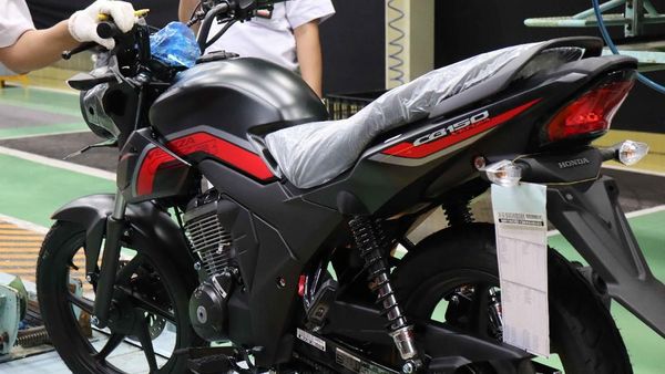 Honda CB150 Verza Makin Macho Nih Bro!