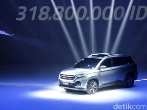 Top! Dibanderol Rp 318 Jutaan 1.000 Wuling Almaz Sudah Terpesan