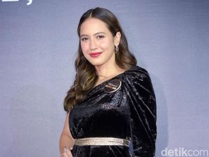 Pevita Pearce dan Ariel Kepergok Bersama di Satu Acara, Datang Bareng? Pevita Pearce dan Ariel Kepergok Bersama di Satu Acara, Datang Bareng?