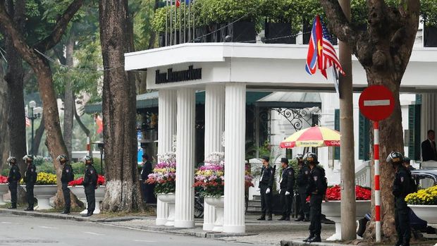 Chaplin Hingga PD II, Rekam Sejarah Lokasi Trump-Kim Bertemu
