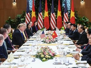 Di Hanoi Donald Trump Nikmati Makan Siang Hidangan Vietnam