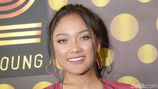 Buat Dirinya Lebih Dewasa, Marion Jola Cerita soal Julian Jacob